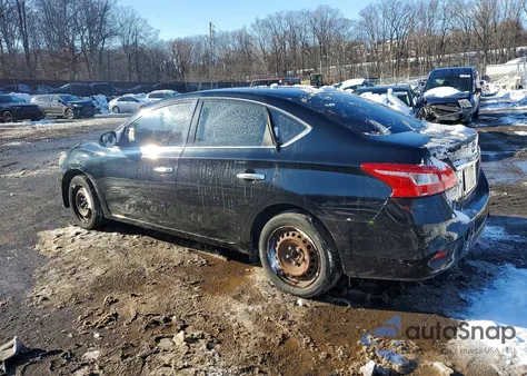 2016 Nissan Sentra S z USA, uszkodzony, nr VIN 3N1AB7AP3GL666885